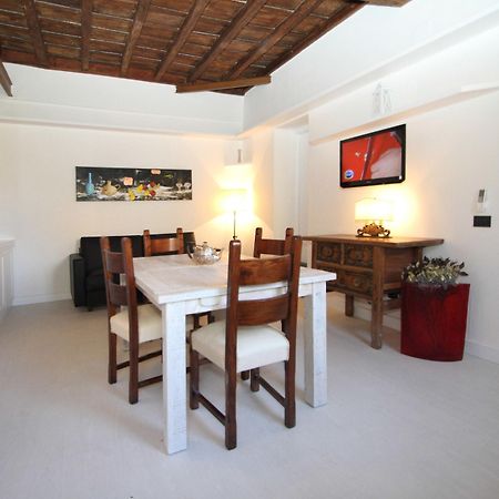 Lhp Suite Roma Trastevere Bagian luar foto